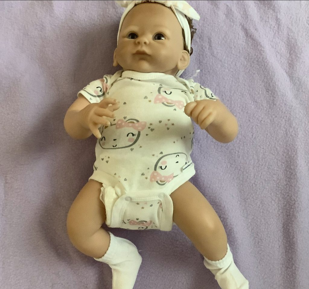 Realistic Baby Dolls: Authentic Looking Toys for Children插图2