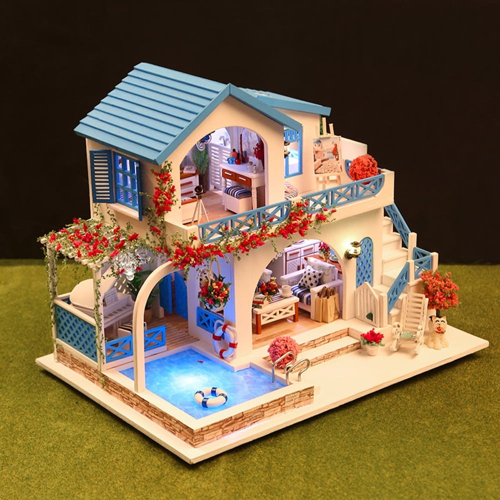 Eco-friendly dollhouses