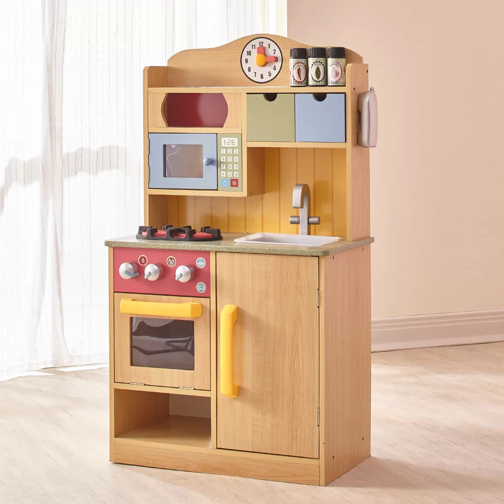 Play kitchen accessories